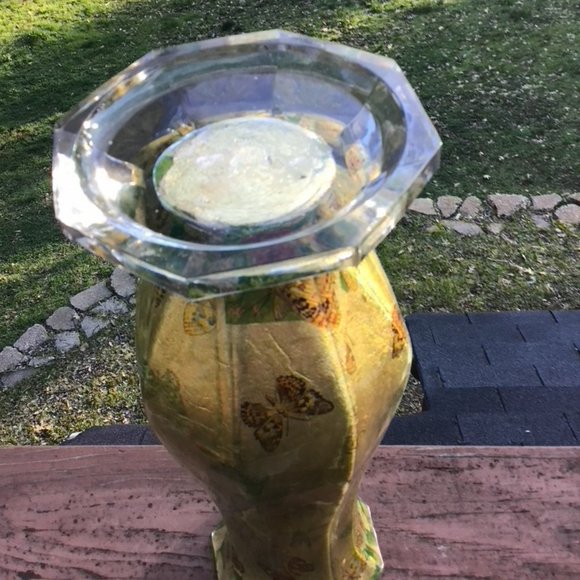 🦋🌿 Enchanted Butterfly Garden Vase 🌿🦋 - Picture 3 of 5